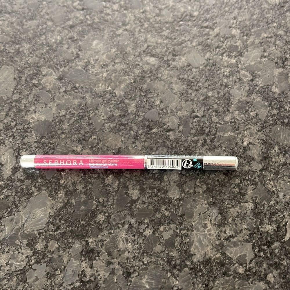 Sephora Ultimate Gel Eyeliner Waterproof in no. 33 Fuchsia shimmer - Picture 5 of 6
